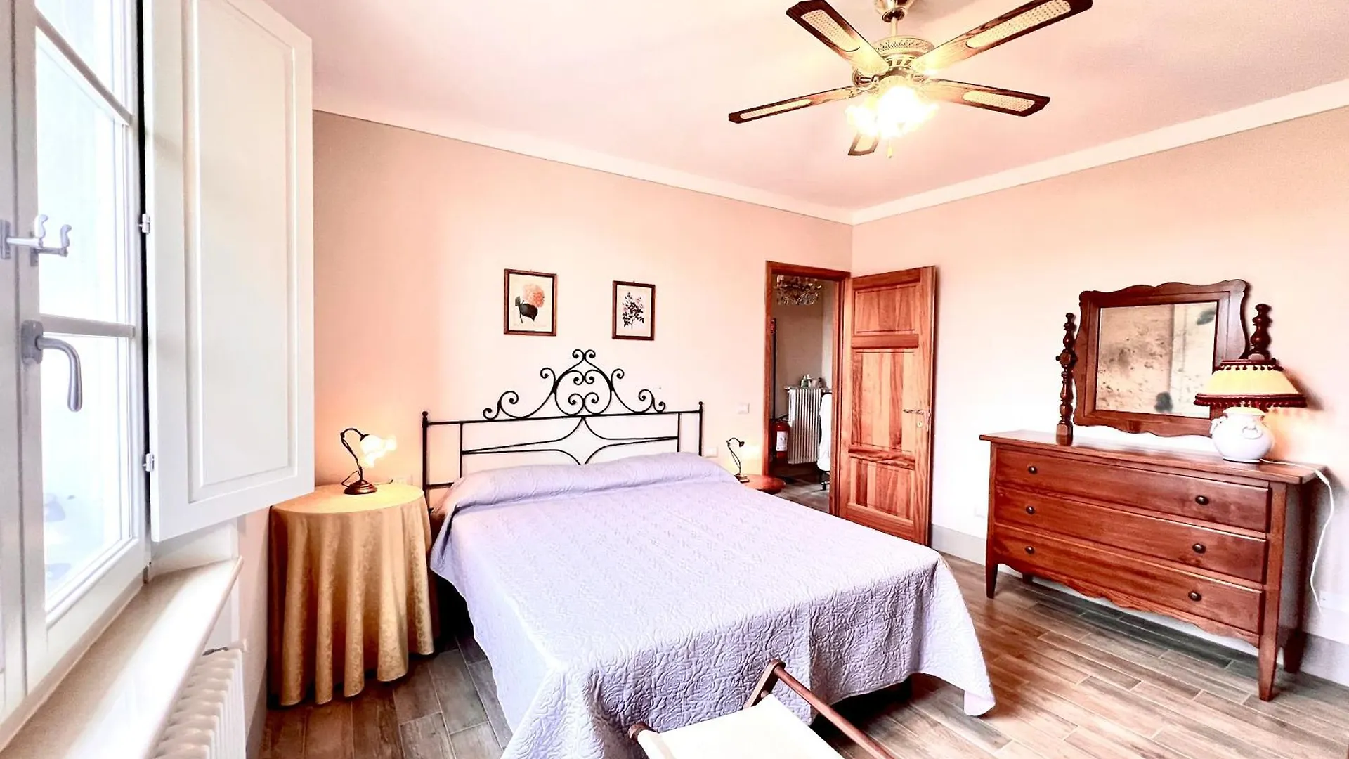 Villa Rosa Montecarlo Italia